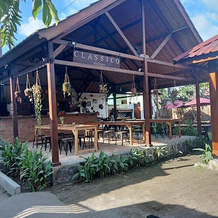 Classico Italiano Bed and Breakfast Gili Air Buitenkant foto