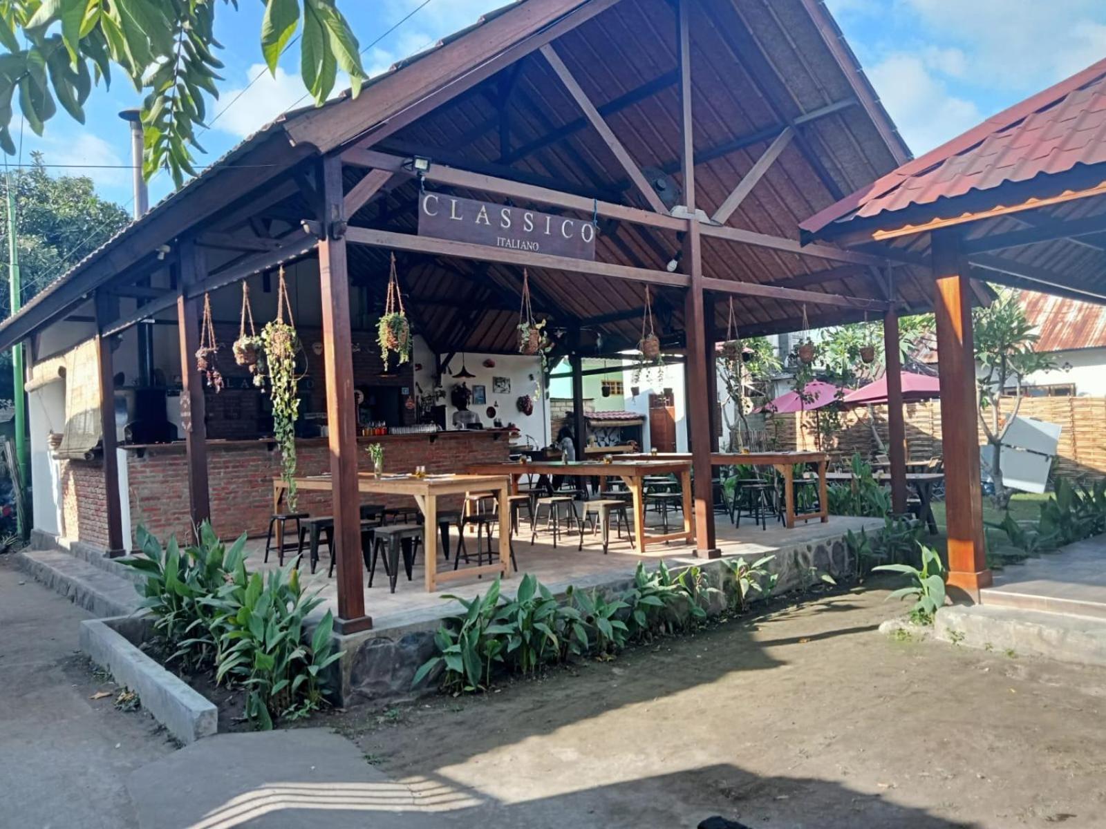 Classico Italiano Bed and Breakfast Gili Air Buitenkant foto